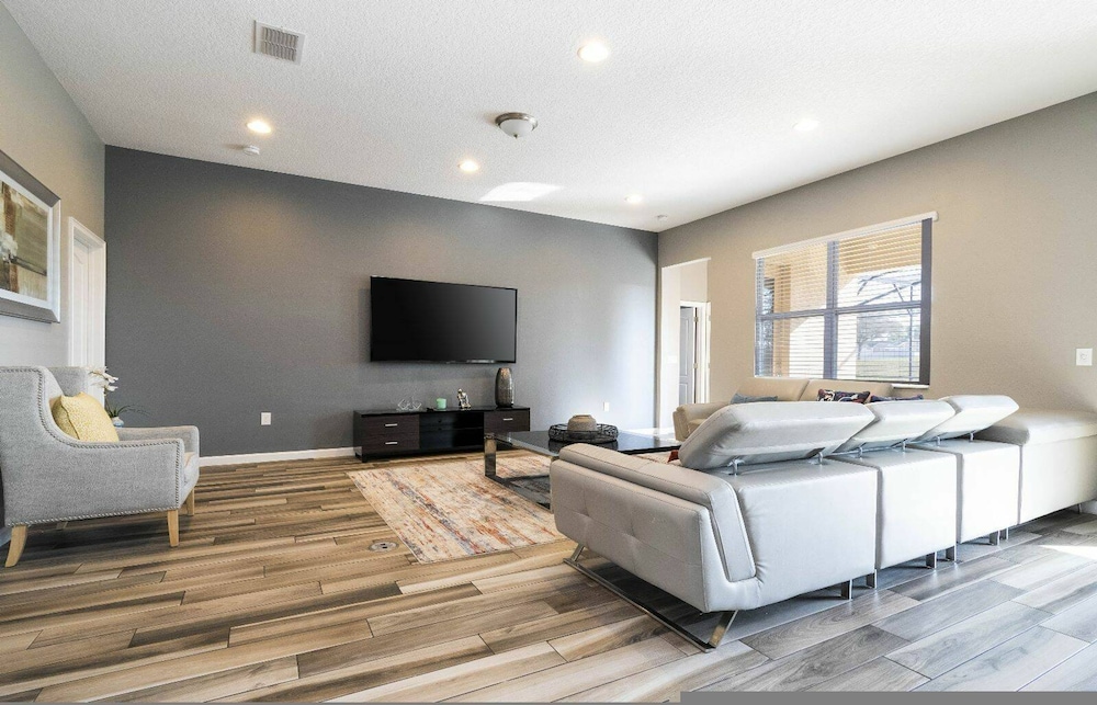 Solterra 12bd 11 5bat Sleeps24 Disney Pool Spa - photo 8