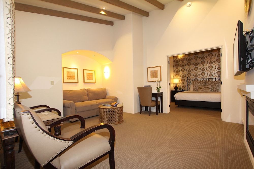 Cypress Inn - photo 54