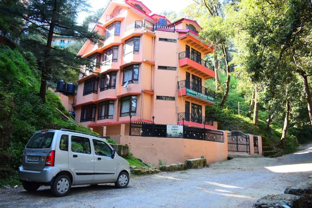 Green Forest View - carbon neutral hotel in Shimla