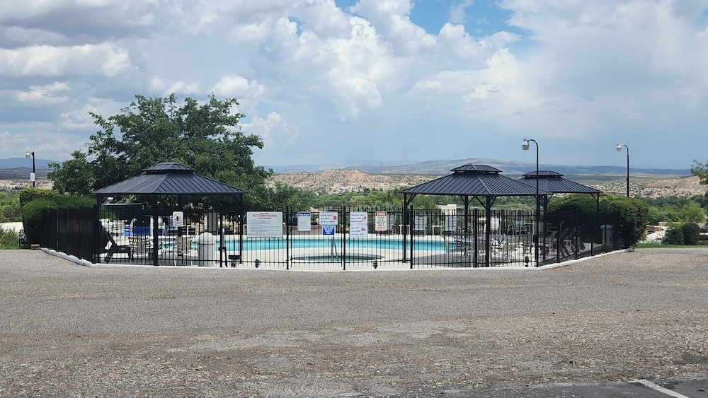 The View Motel - photo 50