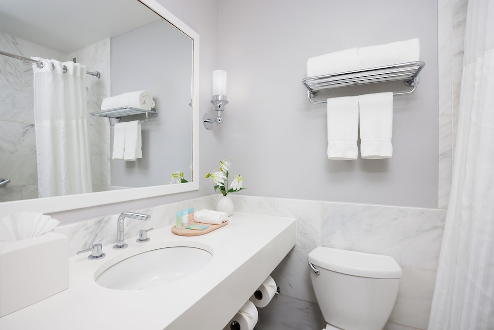 The Andrew Hotel - photo 19