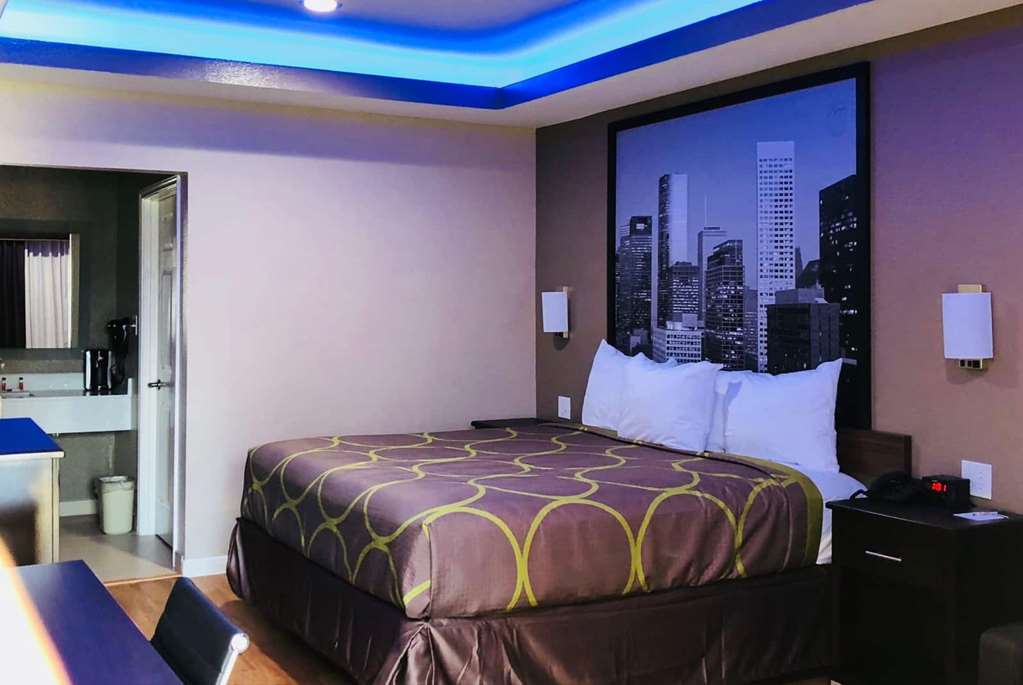 Super 8 by Wyndham Houston Northwest Cypress - photo 15