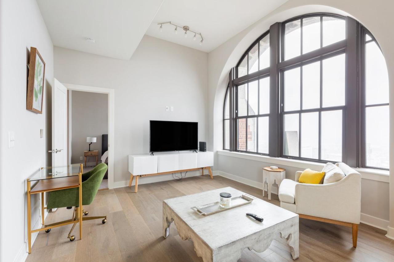 2B 2BA Luxury Downtown Suite Rooftop Deck & Gym — 4-Star Luxury Hotel in Baltimore, United States
