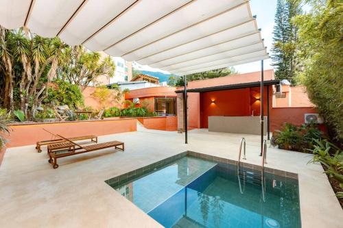 Casa Penta Top Notch Villa — 4-Star Luxury Hotel in Medellin, Colombia