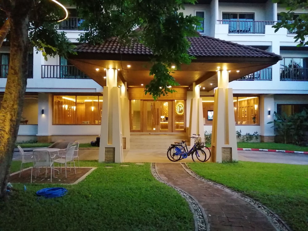President Hotel — hotel in Udon Thani
