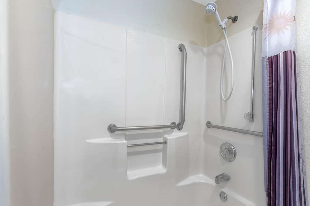Baymont by Wyndham Orlando South - photo 19