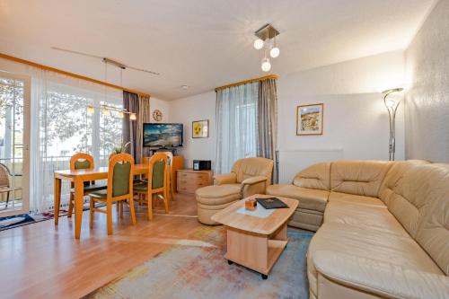 Haus Strandoase 22 — 4-Star Luxury Hotel in Seebad Bansin, Germany