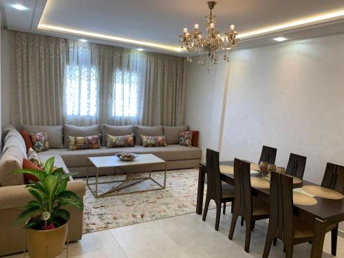 Appartement moderne avec vue panoramique — 4-Star Luxury Hotel in Agadir, Morocco