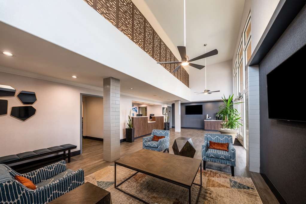 Best Western Inn & Suites Lemoore - photo 9