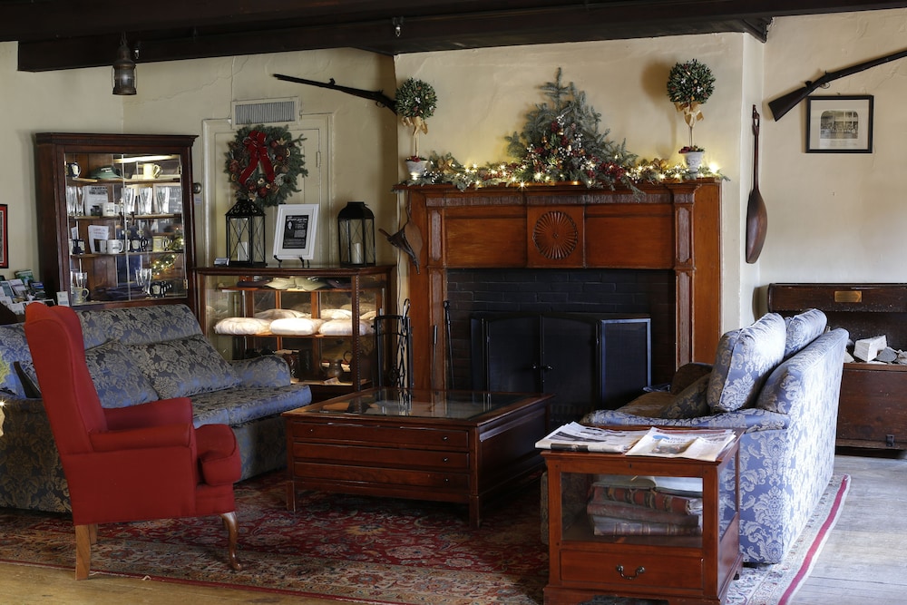 Delamater Inn - photo 2