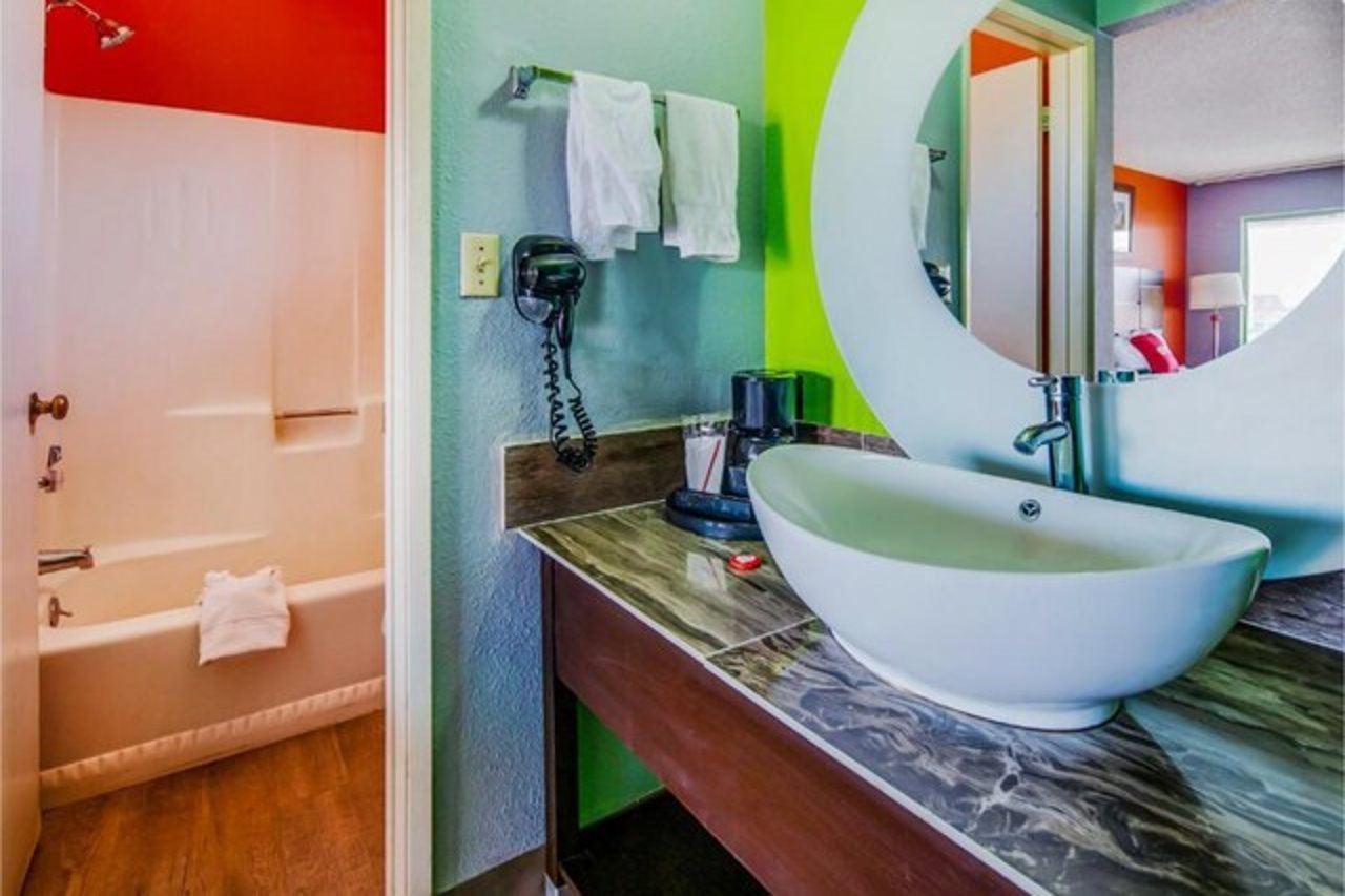 Hotel Europa Ridgecrest - photo 12