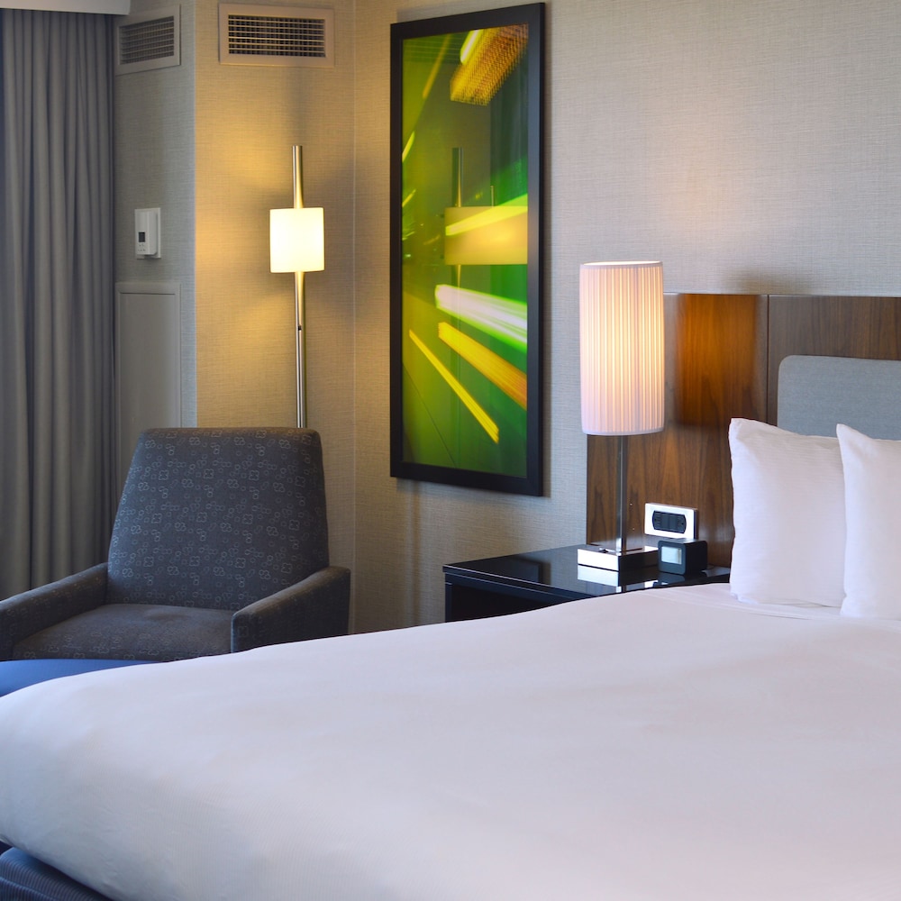 Doubletree by Hilton Newark Fremont - photo 7