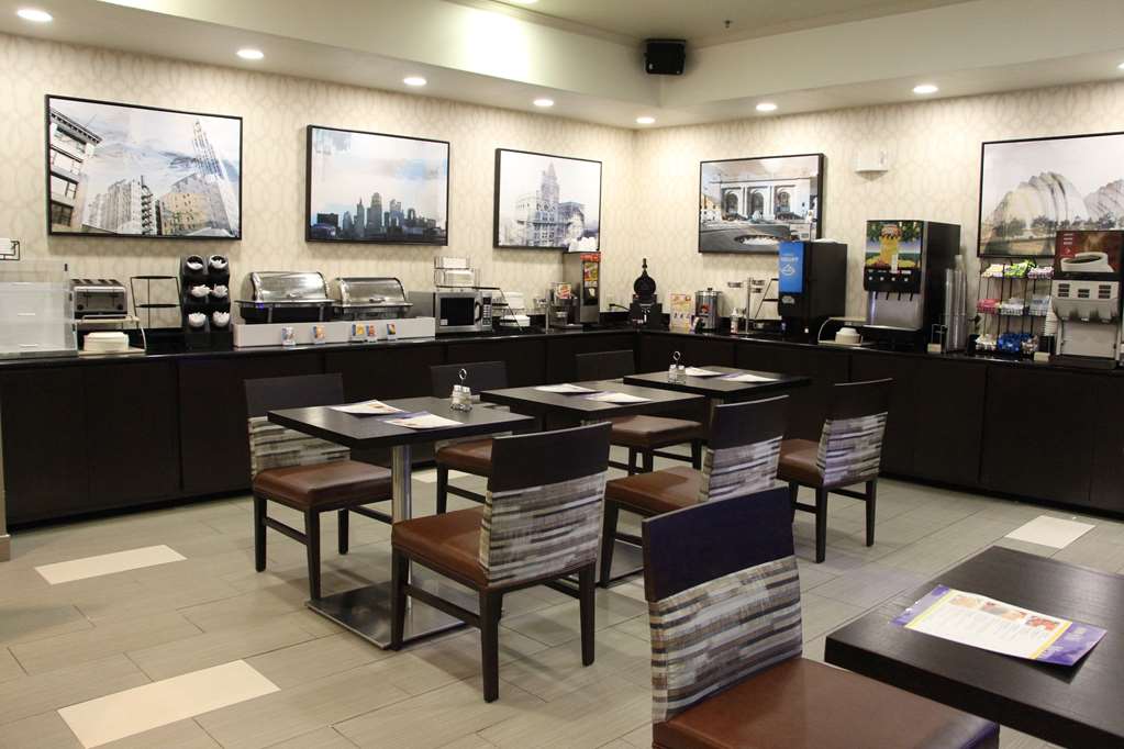 Best Western Plus Kansas City Airport KCI East - photo 33