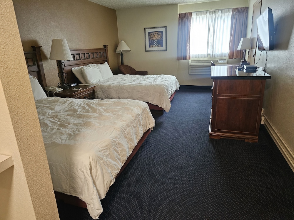 Broadway Inn Conference Center - photo 25