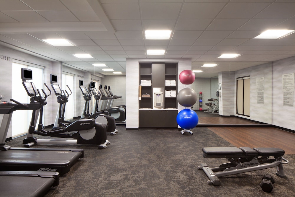 Fairfield Inn & Suites by Marriott Charleston - photo 24