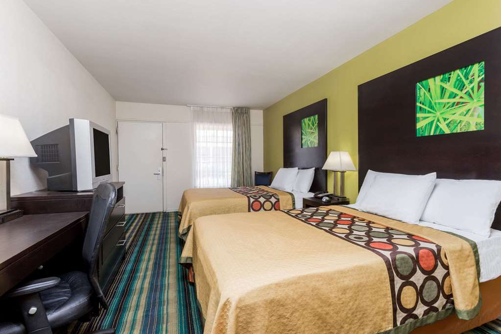 Super 8 by Wyndham Augusta - photo 11