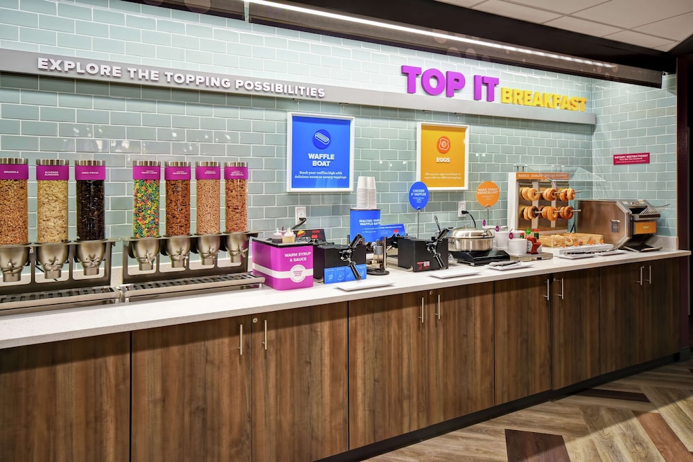 Tru by Hilton Fort Wayne IN - photo 35