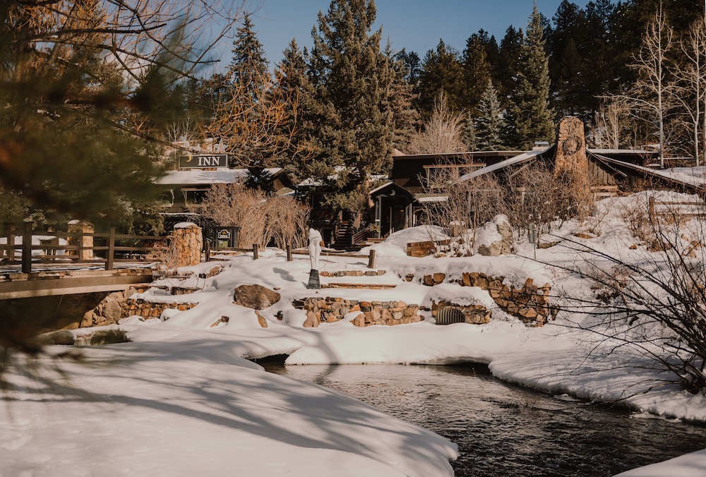 Highland Haven Creekside Inn - photo 190