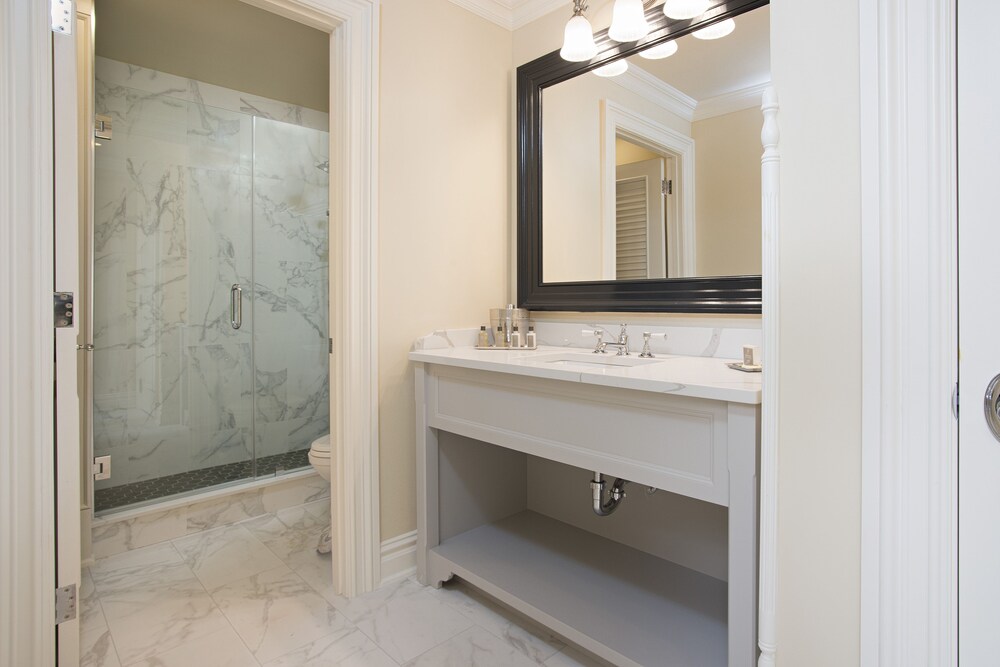 Old Town Bluffton Inn - photo 17