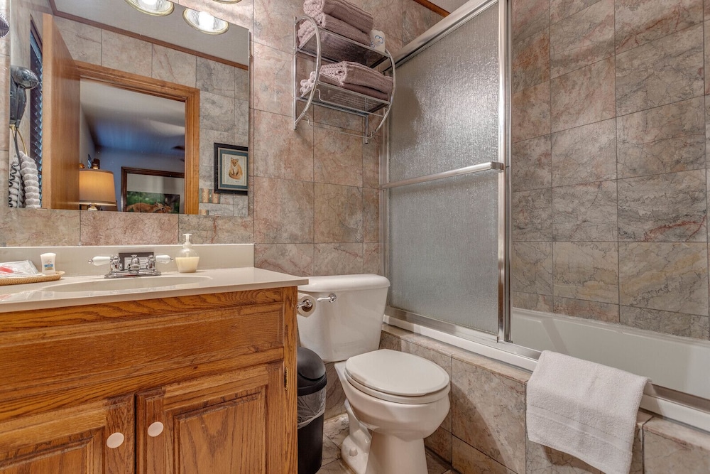The Whispering Pines Inn Bed & Breakfast - photo 51