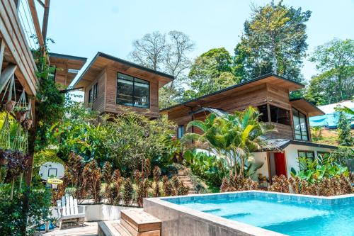 Malu Cabins — 4-Star Luxury Hotel in Bocas Del Toro, Panama
