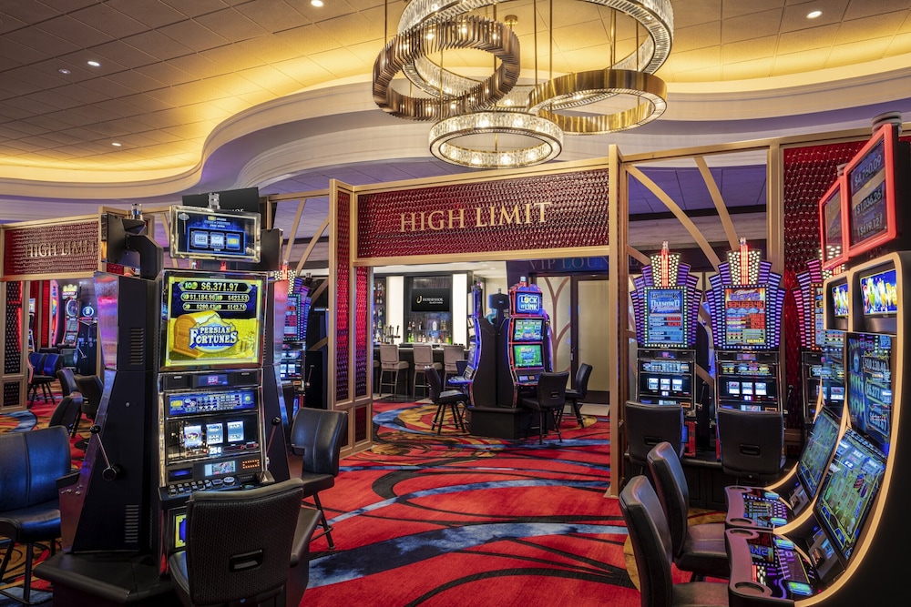 Horseshoe Black Hawk A Caesars Rewards Destination - photo 20