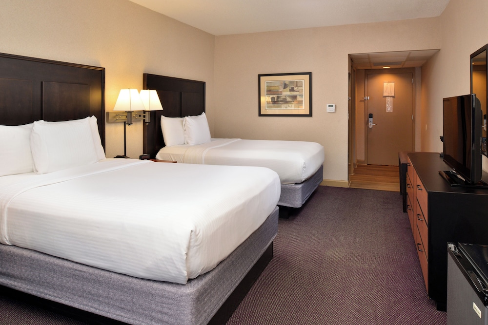 Hawthorne Inn and Conference Center - photo 14