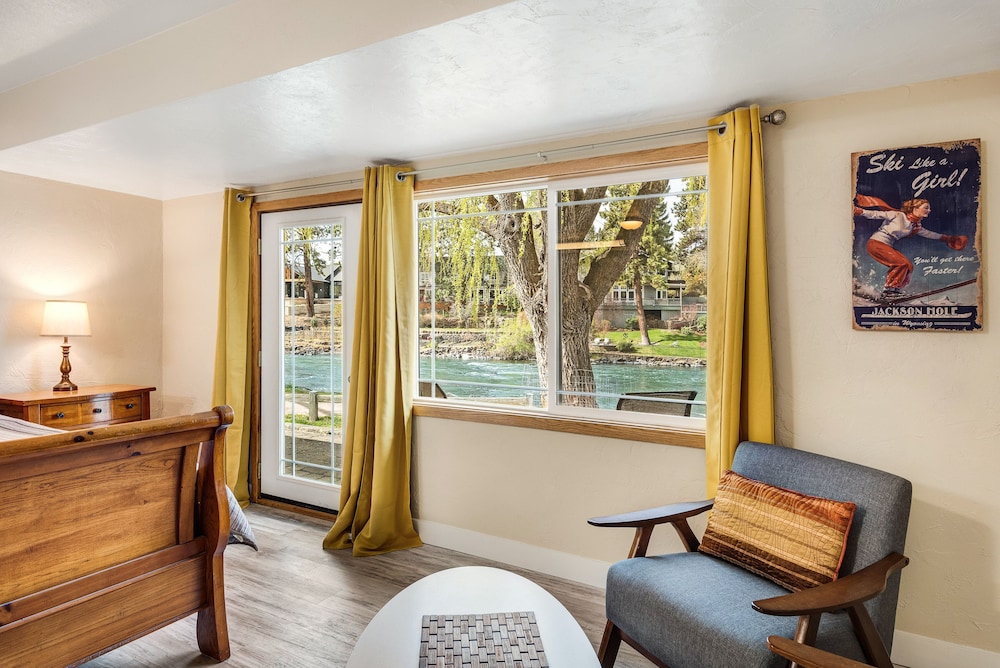 Bend Riverside Inn & Suites - photo 202