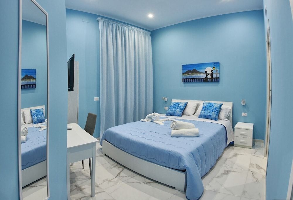 B&B Dint 'o core e Napule — 4-Star Luxury Hotel in Naples, Italy