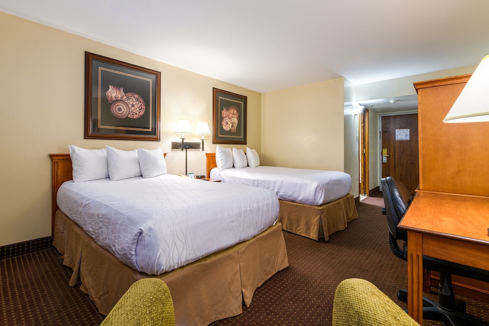 Grand Vista Hotel - photo 16