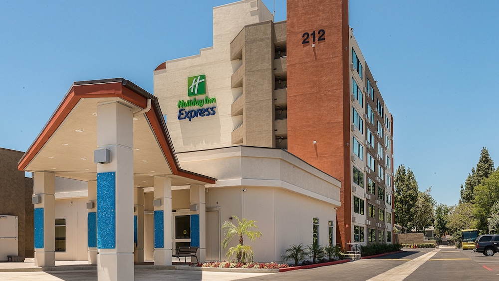 Holiday Inn Express Fullerton Anaheim an IHG Hotel - featured photo
