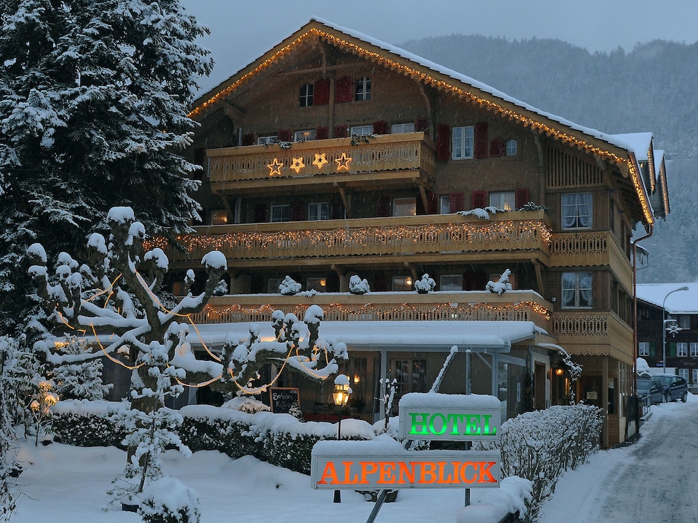 Alpenblick Hotel & Restaurant Wilderswil by Interlaken — hotel in Wilderswil