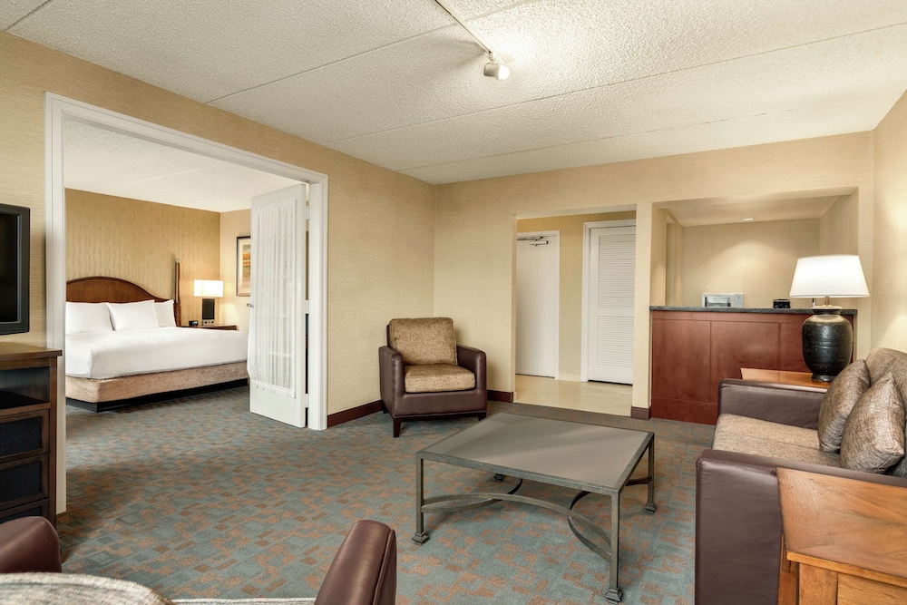 Doubletree by Hilton Somerset Hotel and Conference Center - photo 18
