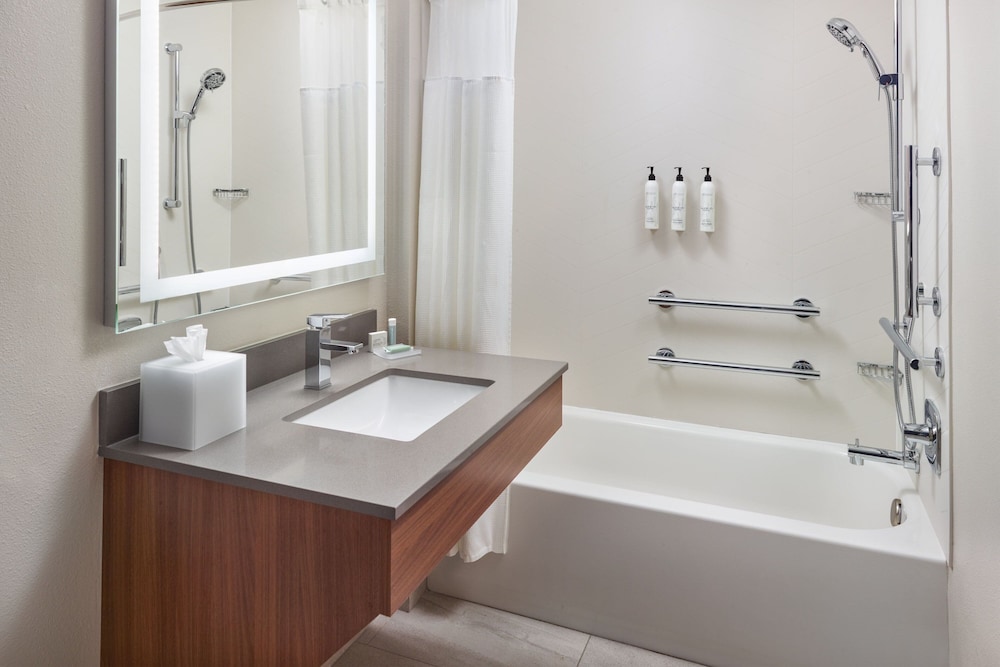 Fairfield Inn and Suites by Marriott Atlanta McDonough - photo 25
