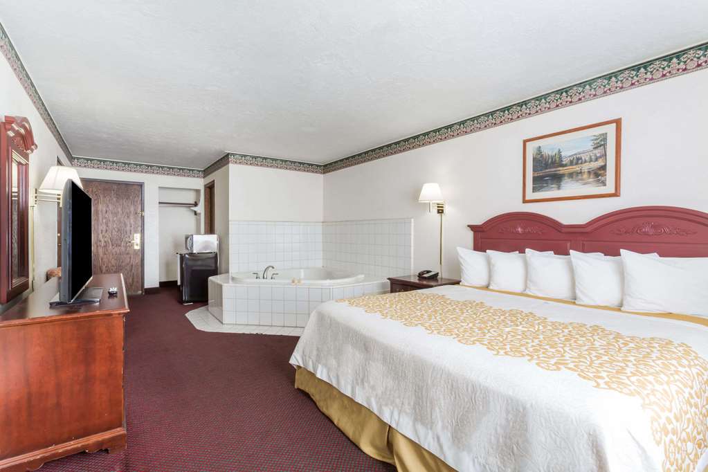 Days Inn by Wyndham Evanston WY - photo 12