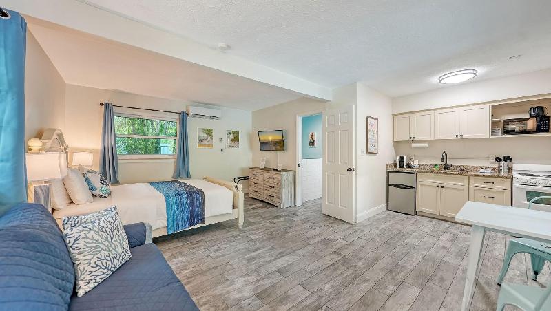 Siesta Key Palms Resort - photo 223
