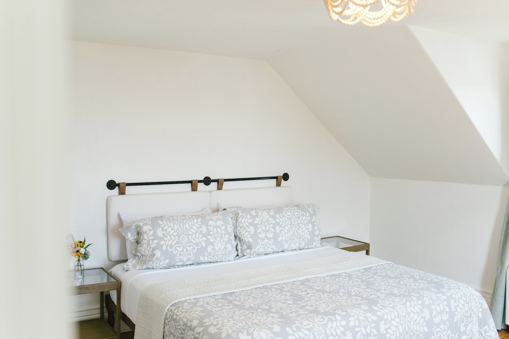 Greenleaf Inn - photo 19