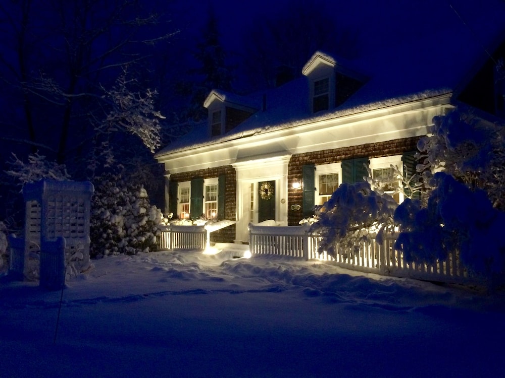 Coach Stop Inn - photo 88