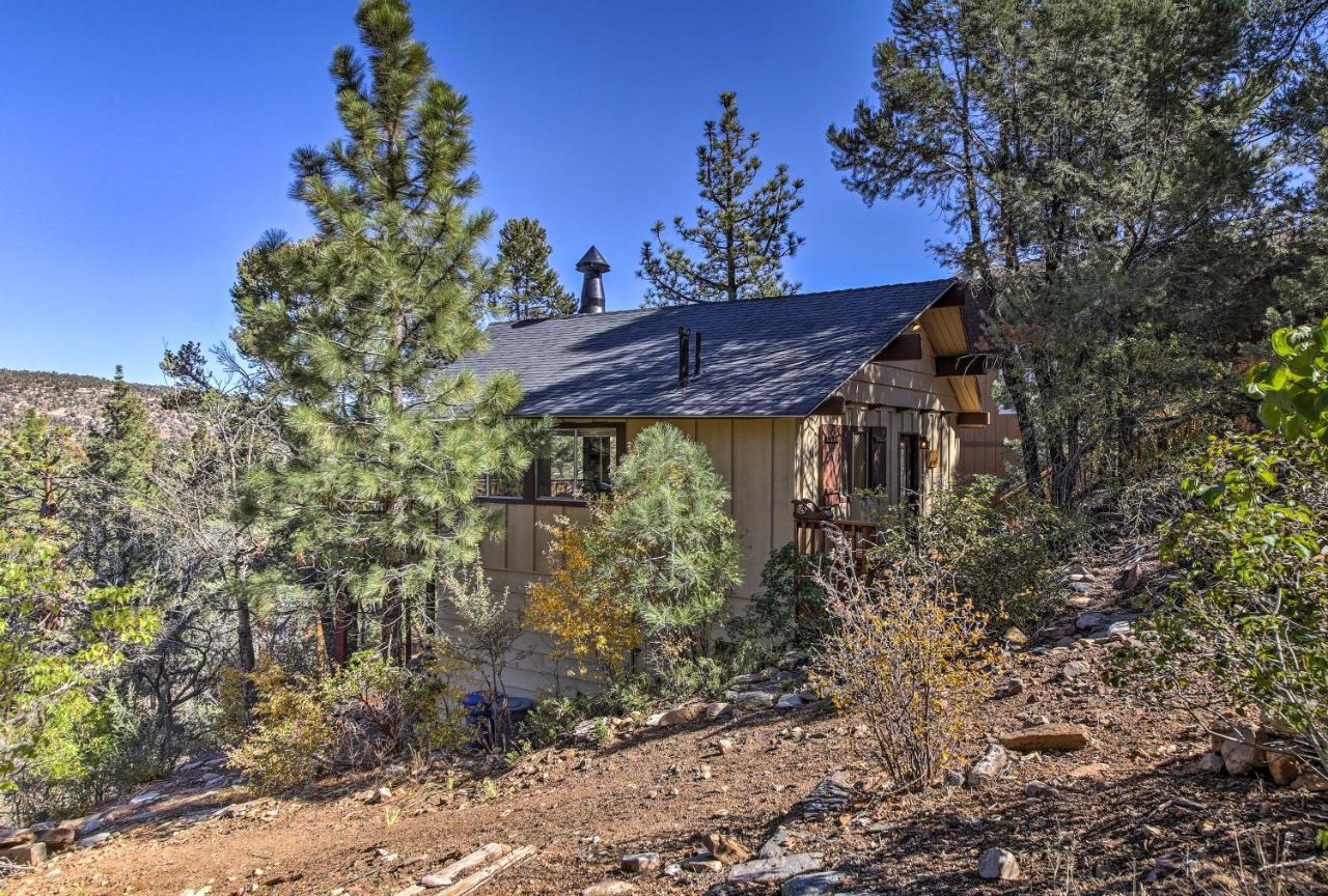 5 Mi to Big Bear Mtn Resort Cozy Cabin with Deck - photo 12
