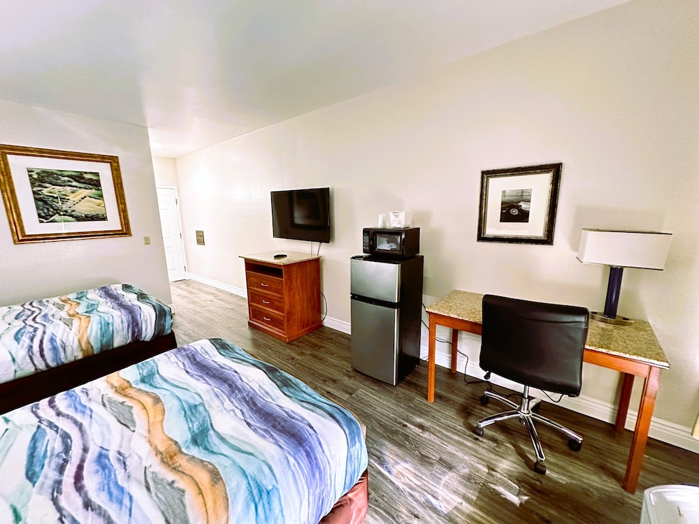 Americas Hotel El Paso Medical Center - photo 2