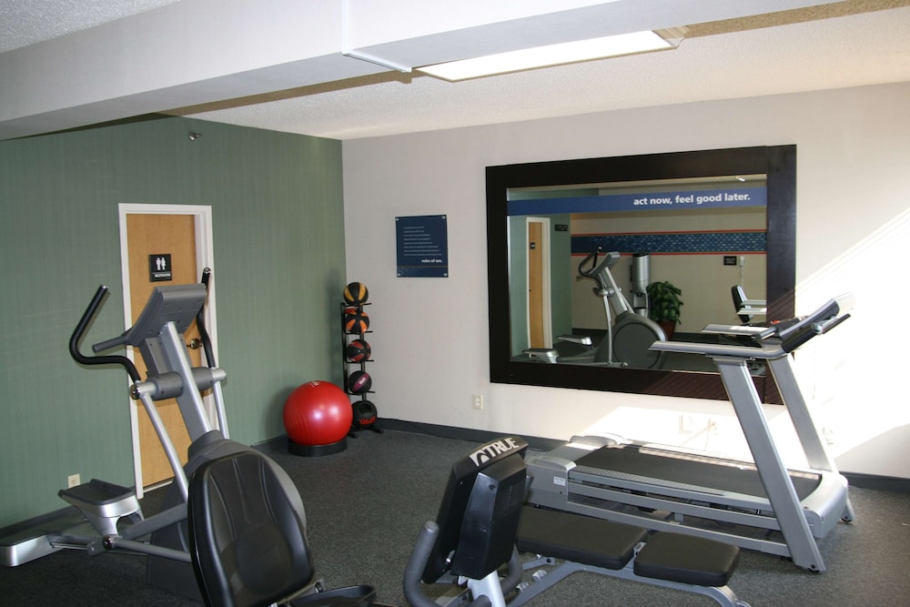 Hampton Inn Norfolk Chesapeake - photo 23