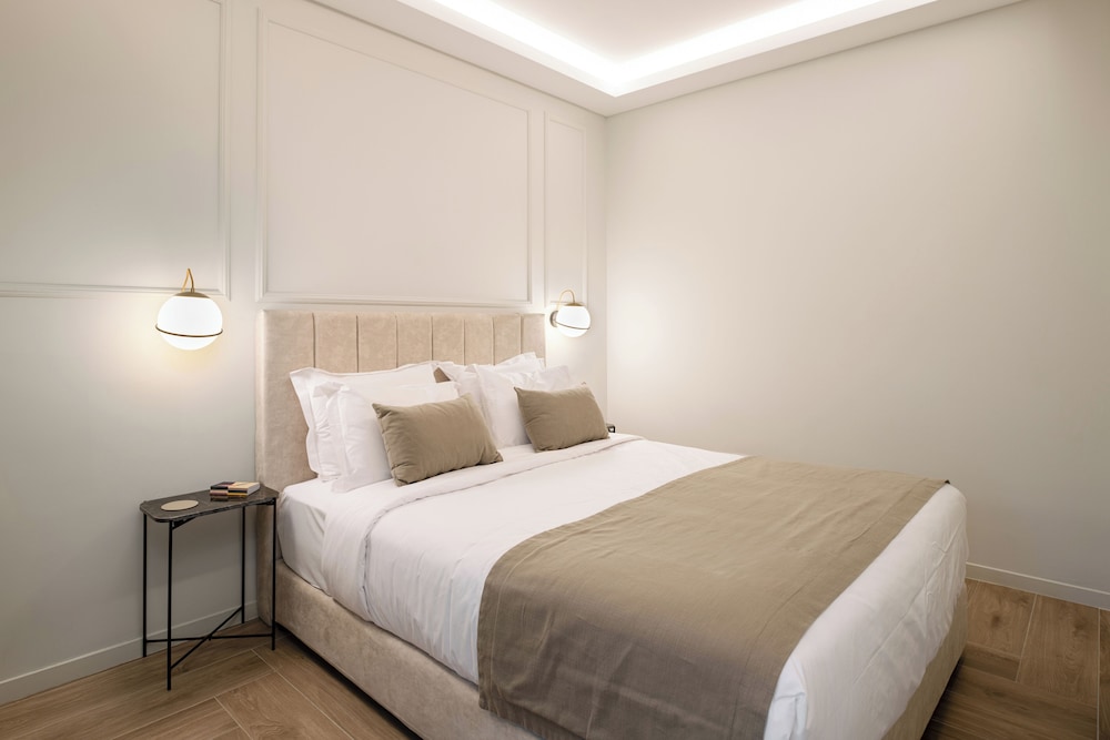Astikon Xenofontos Suites — 4-Star Luxury Hotel in Athens, Greece