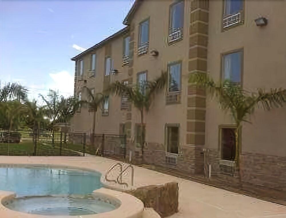 Travelodge Pharr McAllen - photo 4