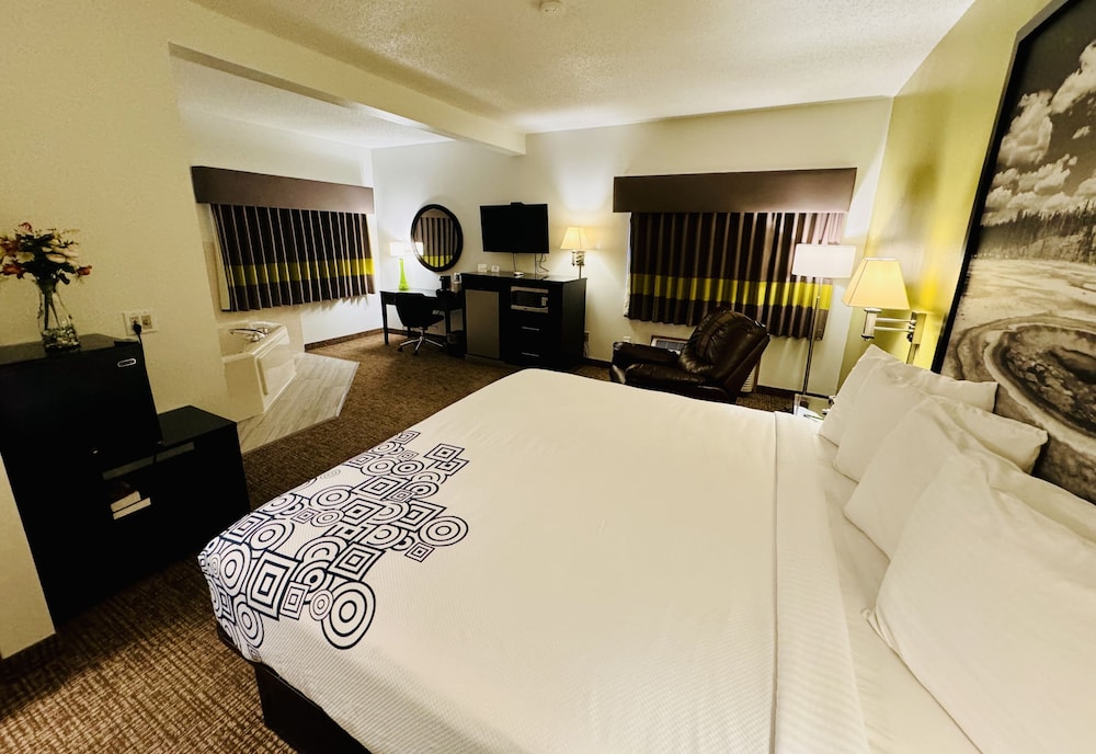 Forest City Inn - photo 27