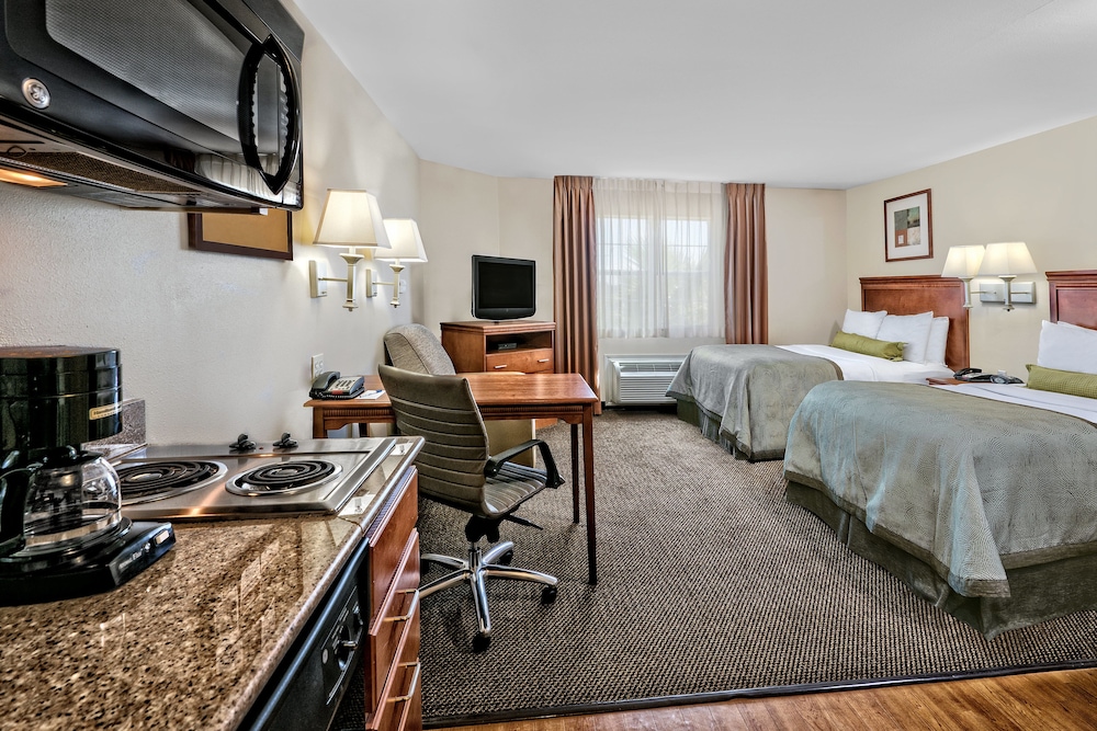 Candlewood Suites Galveston by IHG - photo 10