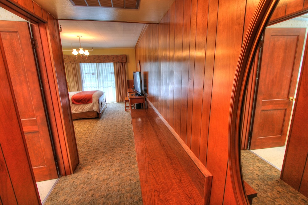 The Historic Gatlinburg Inn - photo 8