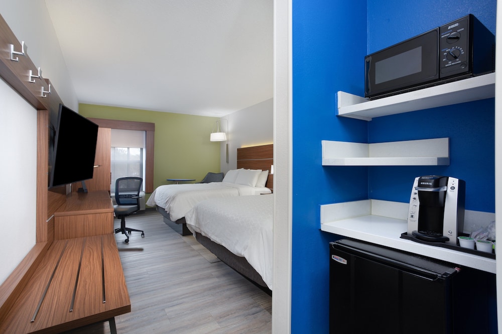 Holiday Inn Express Hotel & Suites Morehead Cty by IHG - photo 11