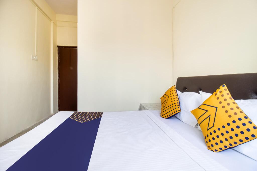 Hotel Sanket Lodging - last minute hotel in Nashik