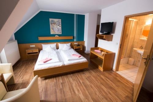 Hotel Garni Zum Hirschen — Iphofen — photo 4