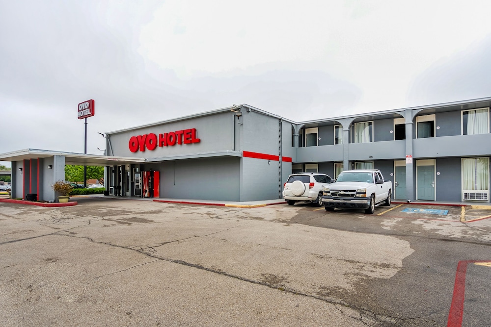 OYO Hotel Wichita Falls Downtown - photo 15